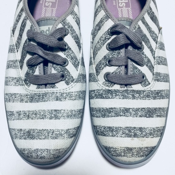 Keds | striped sneakers | gray/white | size 8. - Picture 5 of 8